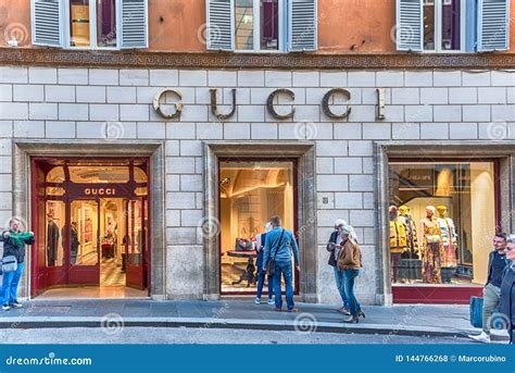 gucci storefront|gucci store in italy.